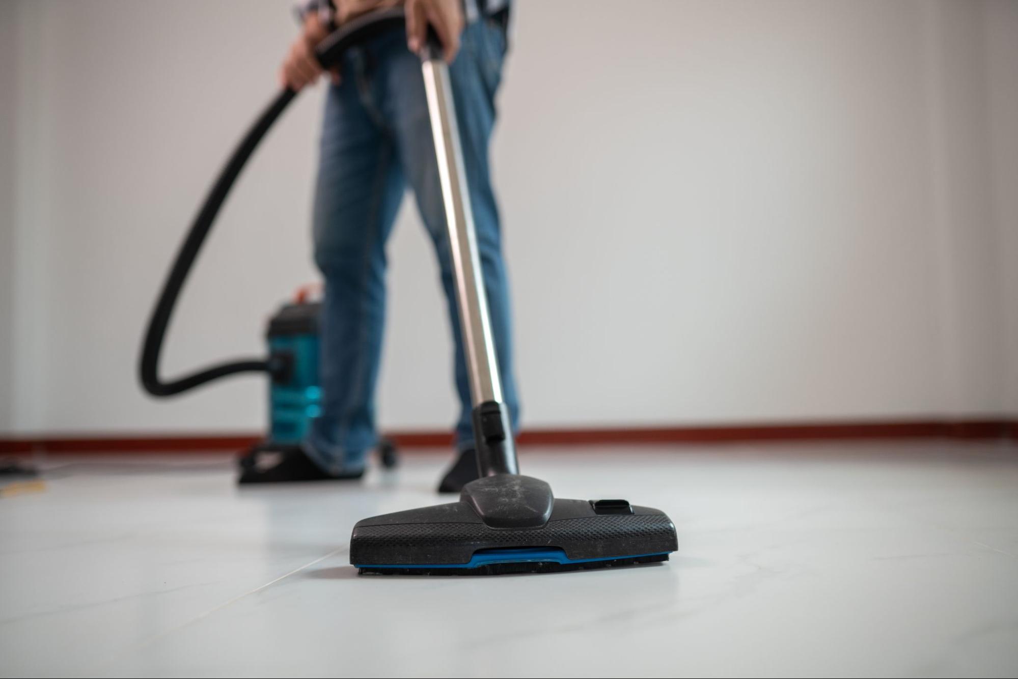 The Benefits of Using a Water Vacuum for Cleaning and Restoration